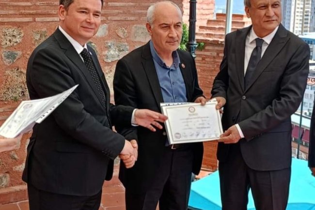 Ovaakça Mahalle Muhtarları Mazbatalarını Aldı