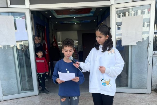 Ovaakça'lı Minikler 18 Mart Şehitlerini Unutmadı